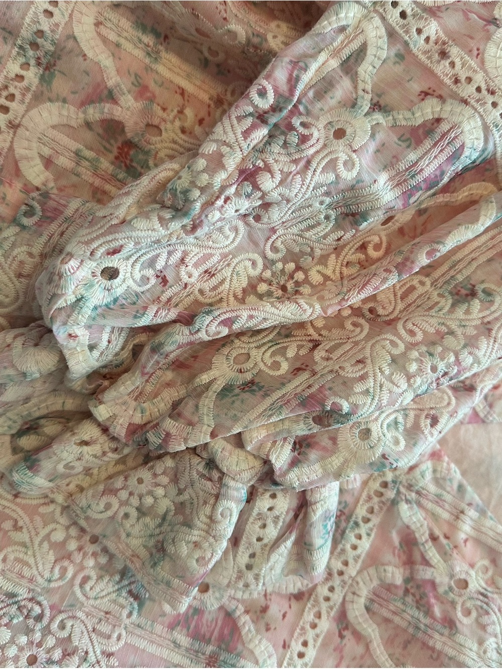 Fate All In A Dream Blush Pink Watercolor Floral Blouse - Shop The Mint NWOT - Picture 8 of 11